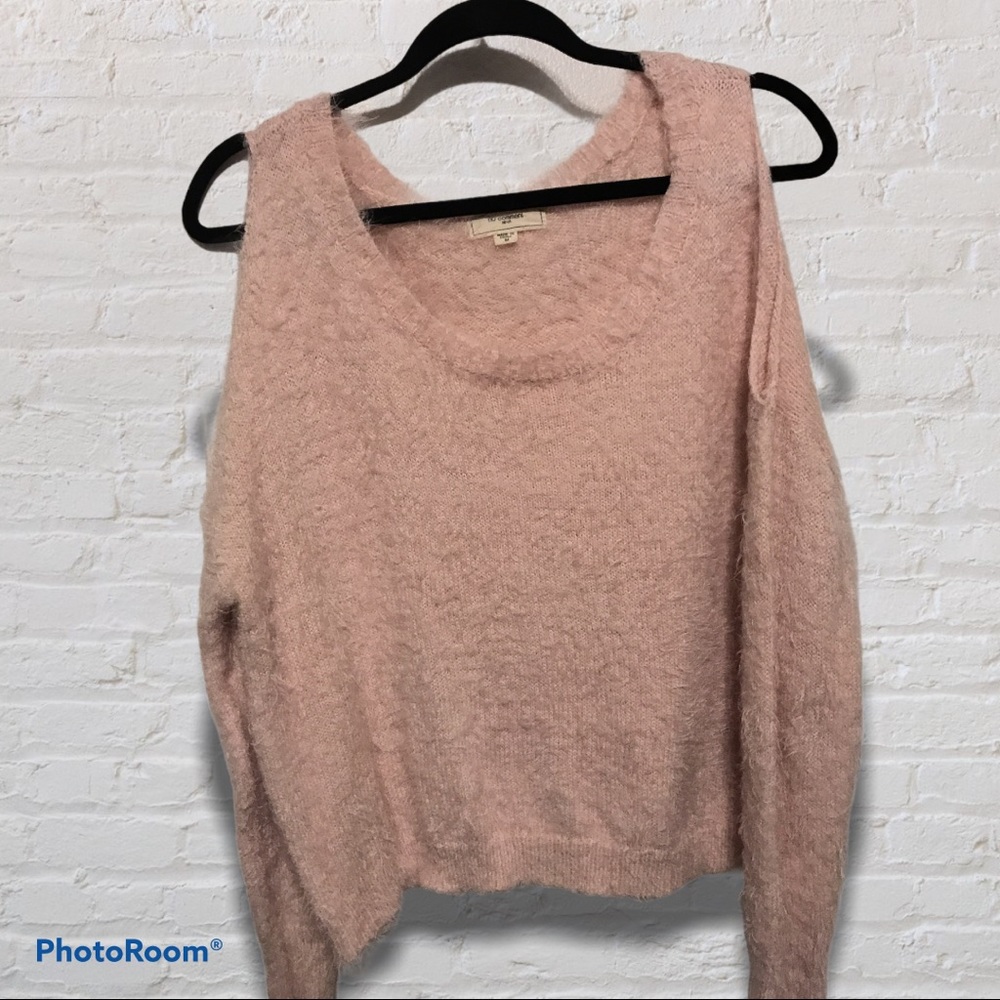 Light pink sweater